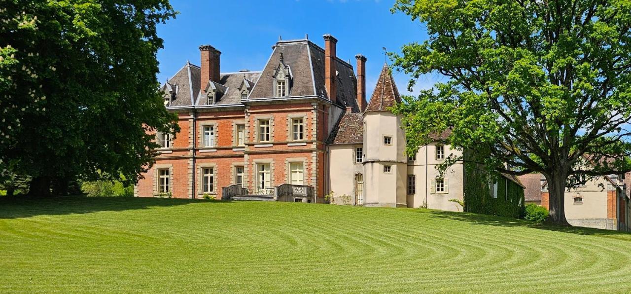 Chateau De Montpatey Bed and Breakfast Couches Buitenkant foto